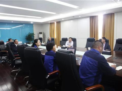 市总工会主席管拥军深入英国上市公司365集团走访调研 